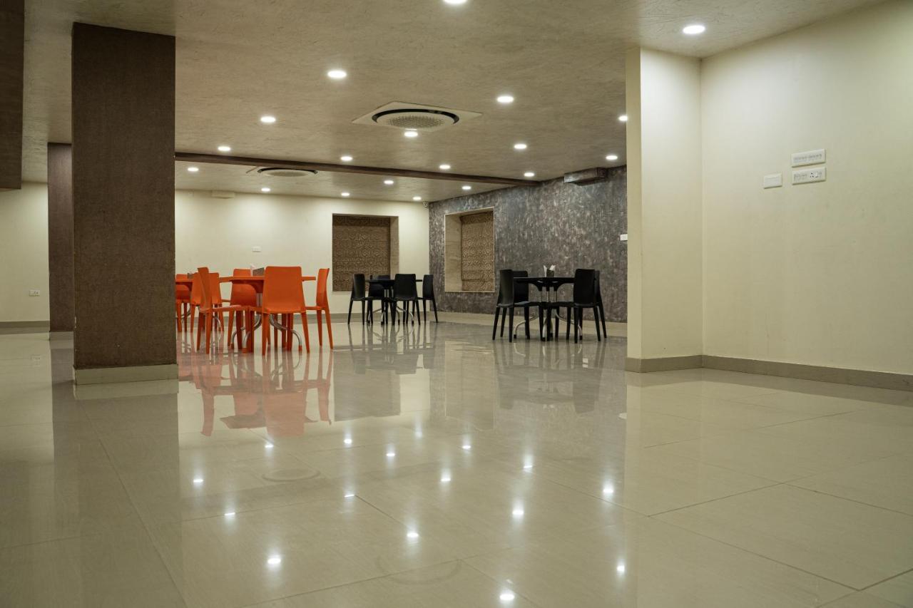 Nk7 Guest House Kolkata Eksteriør bilde