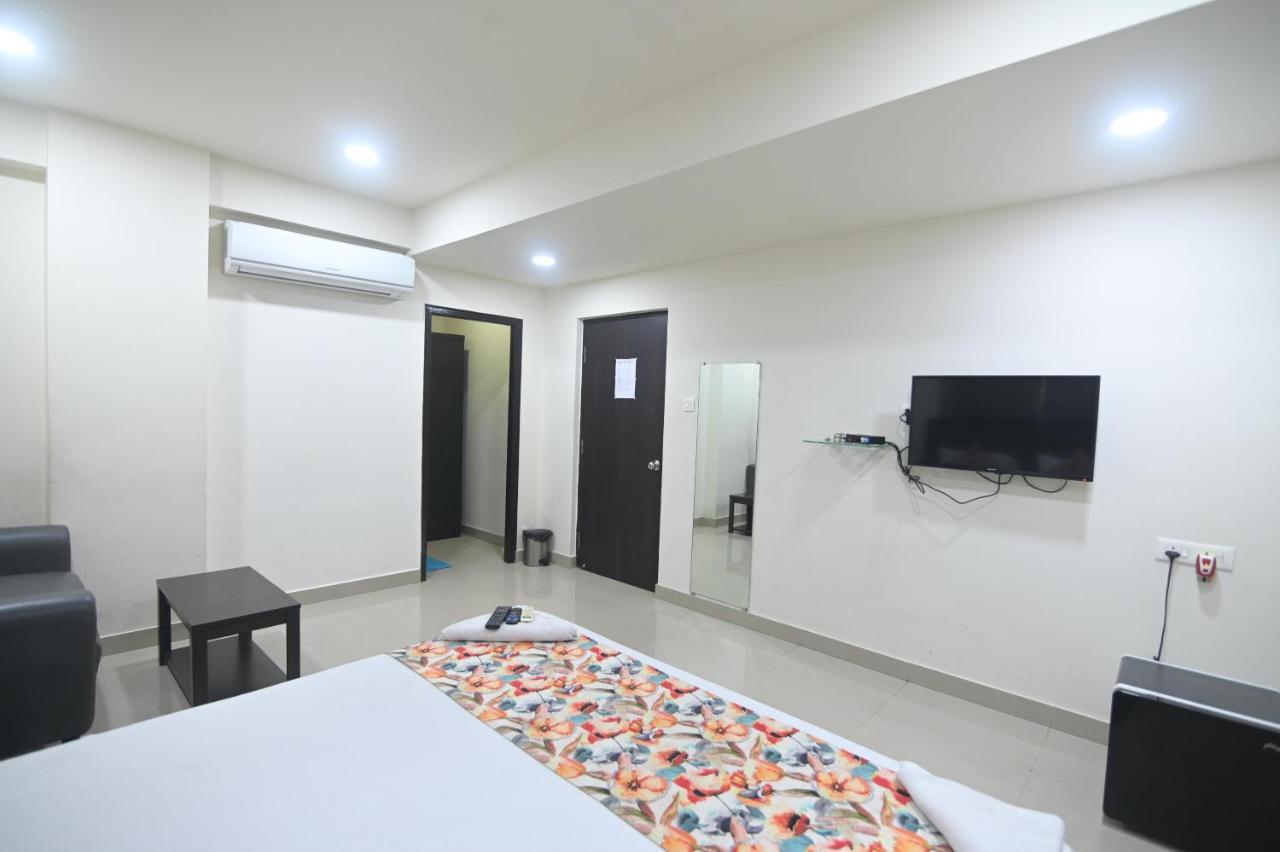 Nk7 Guest House Kolkata Eksteriør bilde