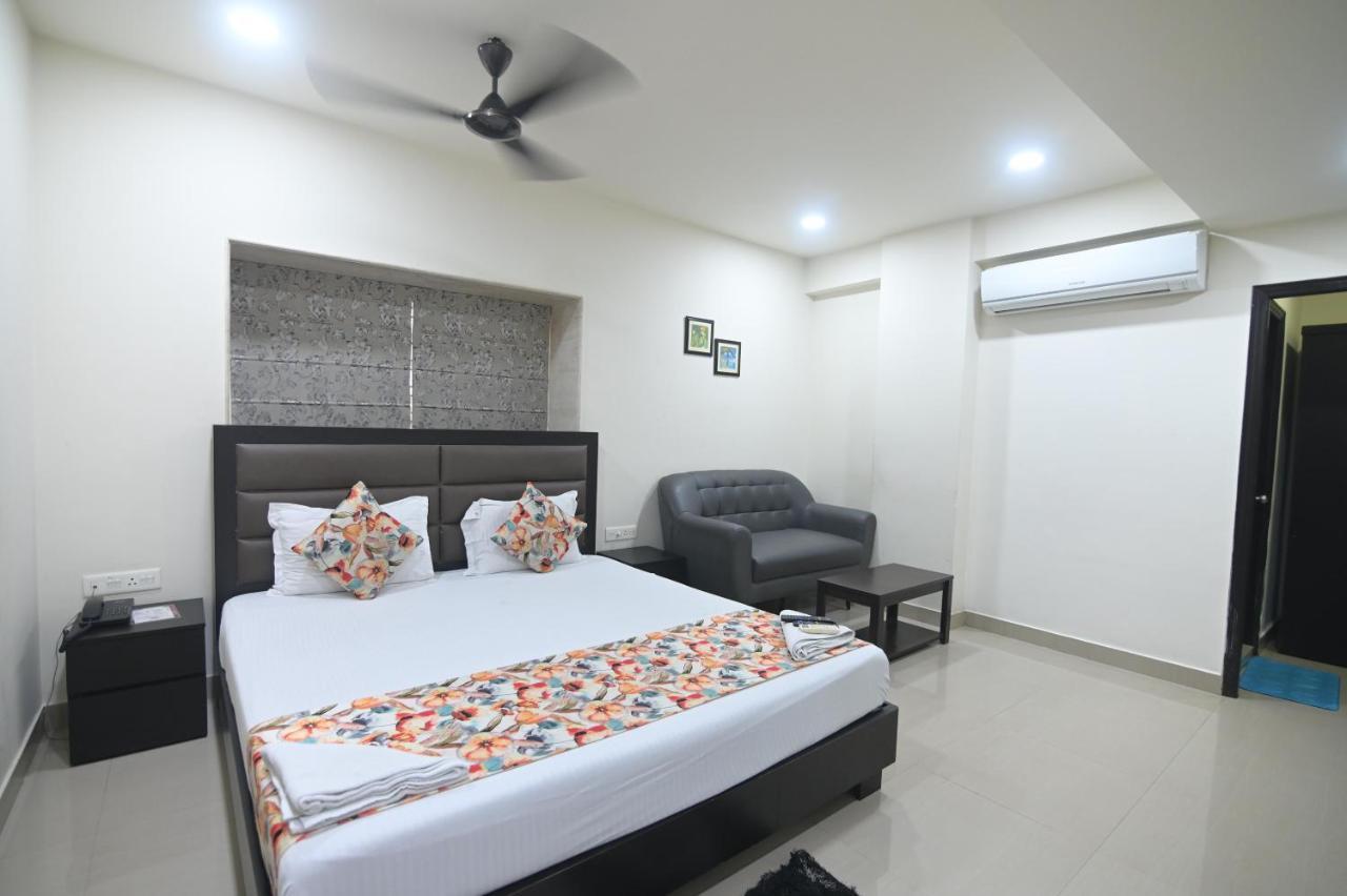 Nk7 Guest House Kolkata Eksteriør bilde