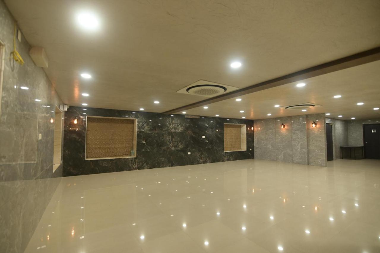 Nk7 Guest House Kolkata Eksteriør bilde